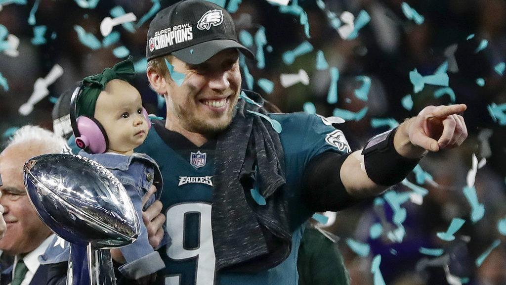 Hansen's Sunday Notebook: Nick Foles, Steve Kerr, Trevor Hoffman represent ex-Cats in '18